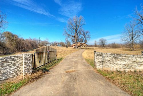 1800 Caldwell Lane, Del Valle, TX, 78617 | Card Image