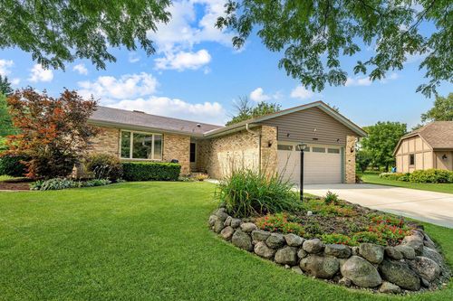 12890 W Scarborough Court, NEW BERLIN, WI, 53151 | Card Image