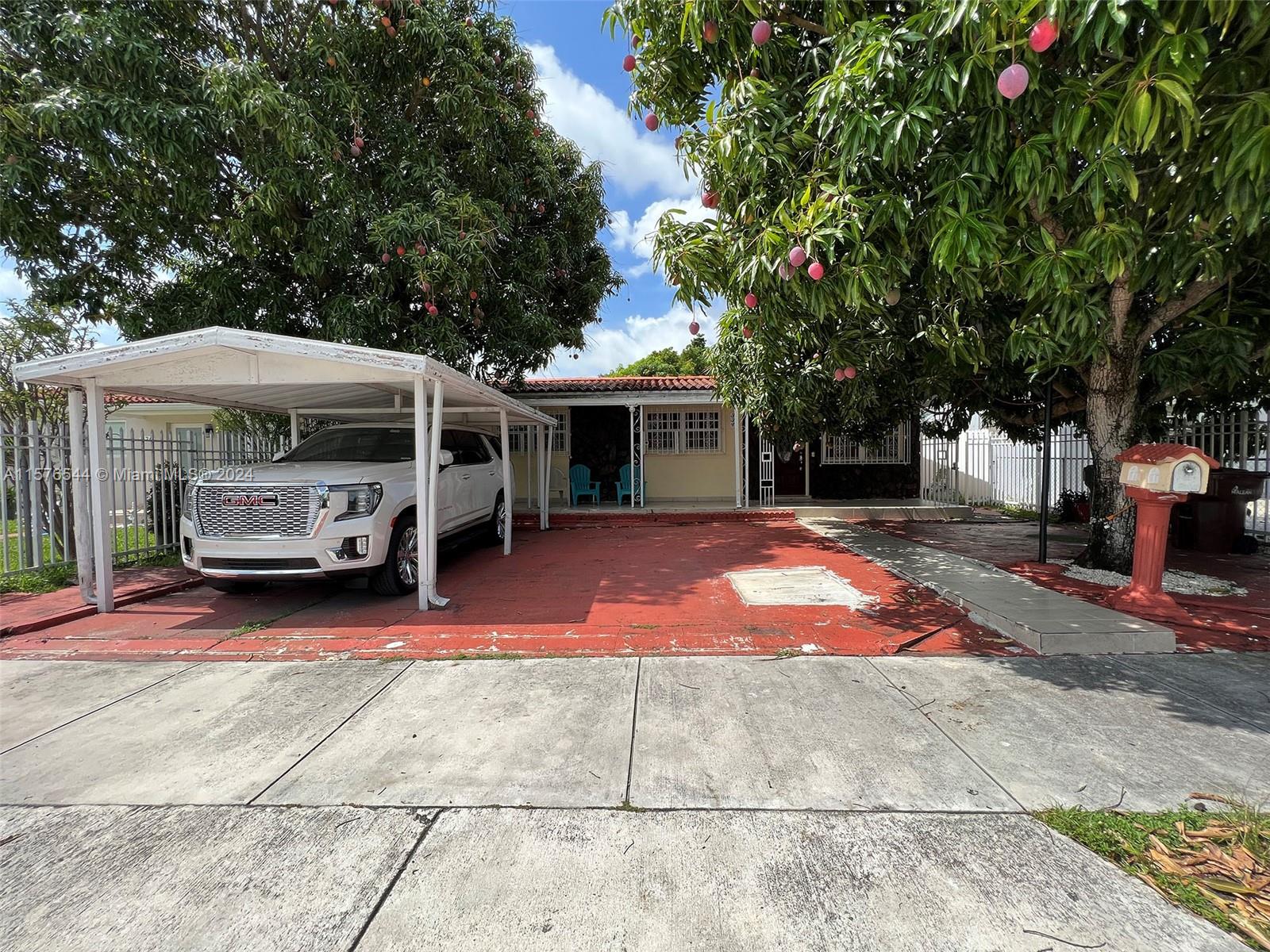 14th St, Hialeah, FL 33010