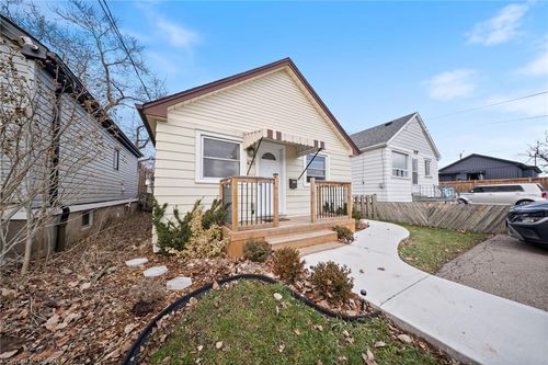 435 Waverly St, Hamilton, ON, L8H6R5 | Card Image