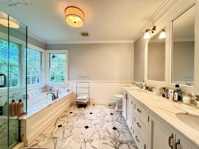 43 Glen Way, House other with 4 bedrooms, 3 bathrooms and null parking in Cold Spring Harbor NY | Image 7