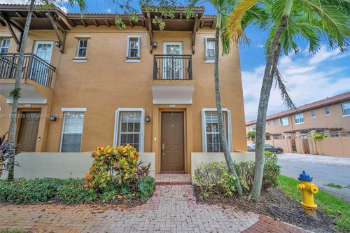 1-5-14634 Sw 5th St, Pembroke Pines, FL, 33027-6113 | Card Image