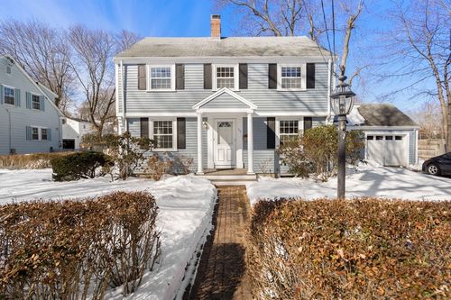 60 Lindbergh Ave, Newton, MA, 02465-1639 | Card Image