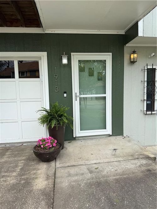 1913 Lawrence Ct, Kansas City, KS, 66103-2217 | Card Image