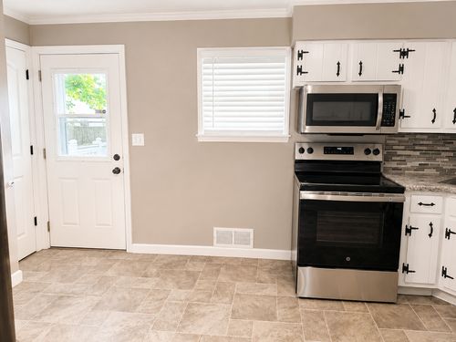 1003 Mcgregor St, Bloomington, IL, 61701-7026 | Card Image