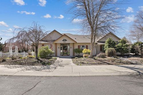 16317 N Mckinnon Ln, Colbert, WA, 99005-9167 | Card Image