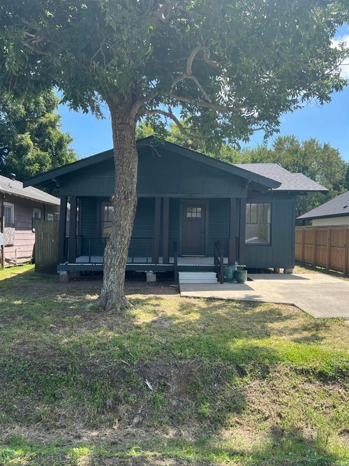 116 Pecan St, Port Neches, TX, 77651-3180 | Card Image