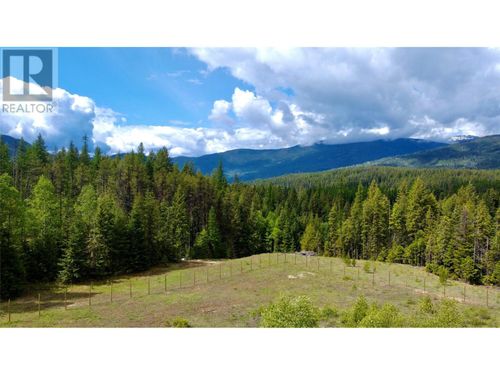 2707 Pass Creek Rd, Krestova, BC, V0G1H2 | Card Image