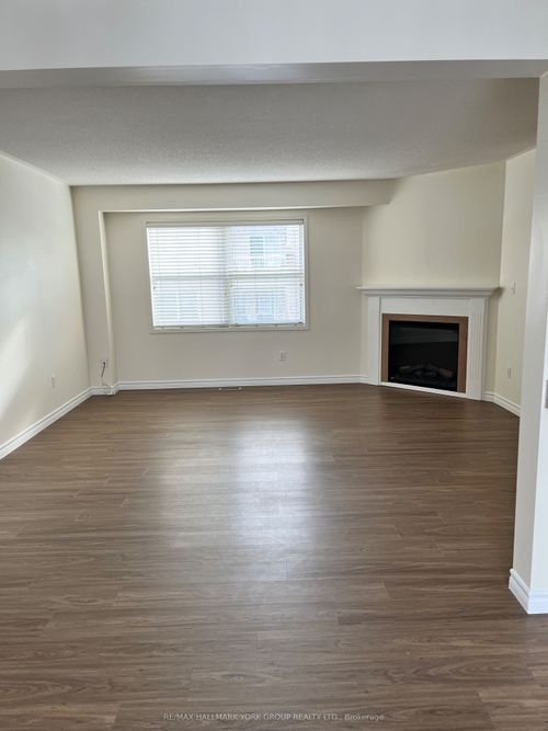 13-490 Veterans Drive, Barrie, ON, L4N9N4 | Card Image