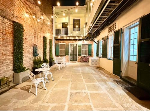 1b-818 Bourbon St, New Orleans, LA, 70116-3107 | Card Image