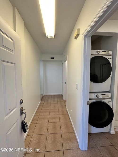 368 1st Street, Atlantic Beach, FL, 32233 | Card Image