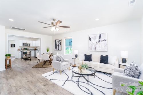 810 W Raleigh Ave, Statesville, NC, 28677-6502 | Card Image