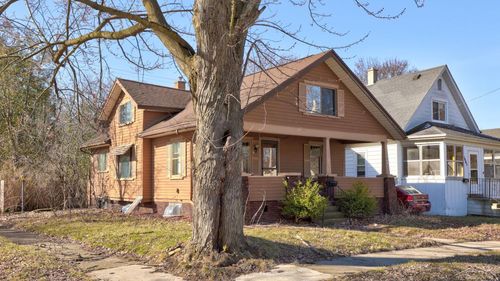 1403 Cypress St, Saginaw, MI, 48602-2827 | Card Image