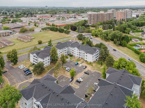 210-212 Viewmount Dr, Ottawa, ON, K2E7X2 | Card Image
