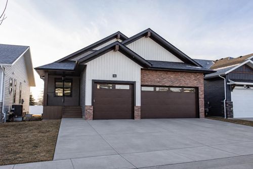 20 Emmett Cres, Red Deer, AB, T4P3G8 | Card Image