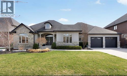 4050 St Francis Cres, Lasalle, ON, N9H0A9 | Card Image