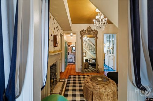 407 E Jones St, Savannah, GA, 31401-4707 | Card Image