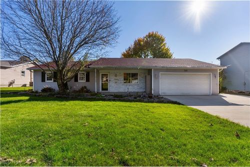 767 Indianola Rd, Boardman, OH, 44512-1702 | Card Image