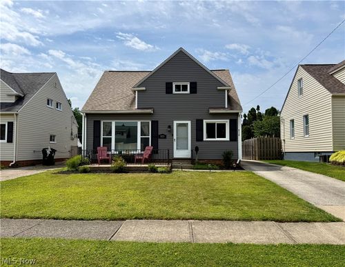 8119 Liberty Ave, Cleveland, OH, 44129-1316 | Card Image