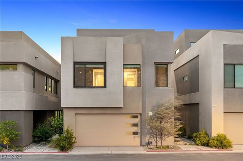26 Promenade Isle Ln, Henderson, NV, 89011-3807 | Card Image