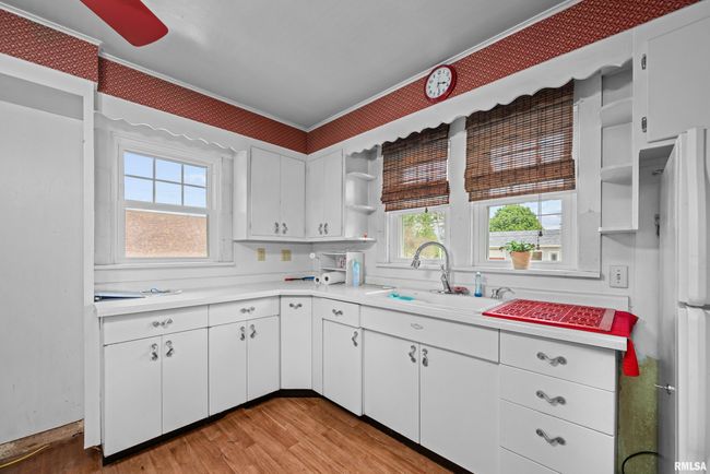 408 E Henry St, House other with 4 bedrooms, 1 bathrooms and null parking in Atkinson IL | Image 4