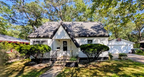 1932 Elwood St, Muskegon, MI, 49442-5830 | Card Image