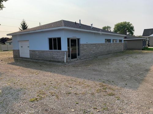 4230 10th St, Menominee, MI, 49858-1312 | Card Image