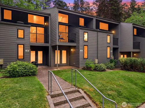 4-6440 139th Pl Ne, Redmond, WA, 98052-4531 | Card Image
