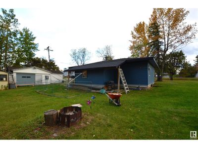 7004 Glenwood Dr, House other with 3 bedrooms, 1 bathrooms and null parking in Edson AB | Image 2