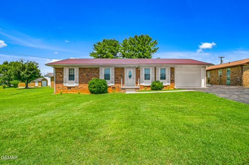 212 Oak Pl, Blountville, TN, 37617-4735 | Card Image