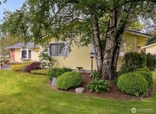 1273 Vista Cir, Lynden, WA, 98264-9450 | Card Image