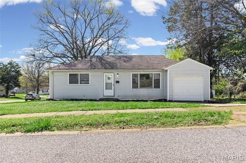 914 Highmont Dr, Saint Louis, MO, 63135-2871 | Card Image