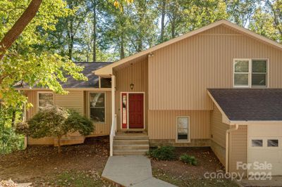 94 Winners Circle, House other with 4 bedrooms, 3 bathrooms and null parking in Tryon NC | Image 2