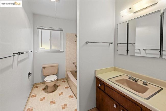 3312 Wisconsin St, House other with 3 bedrooms, 2 bathrooms and 2 parking in Oakland CA | Image 41