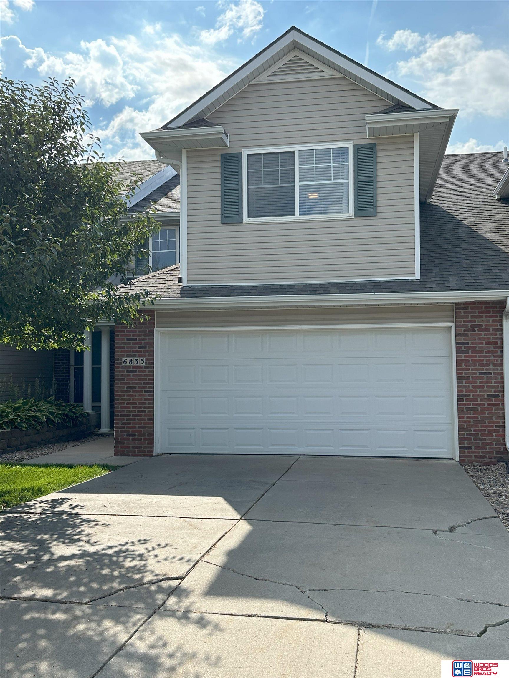 90th St, Lincoln, NE 68526