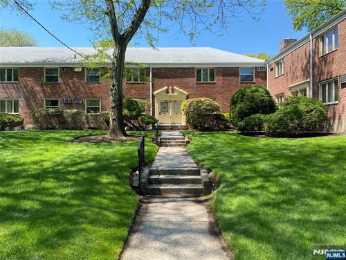 50 S 1st, Bergenfield, NJ, 07621 | Card Image
