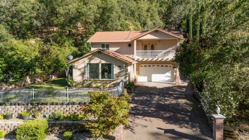 261 Crestview Drive, Ukiah, CA, 95482 | Card Image