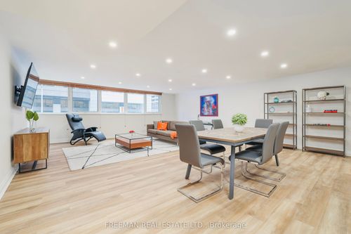 204-360 Bloor St E, Toronto, ON, M4W3M3 | Card Image