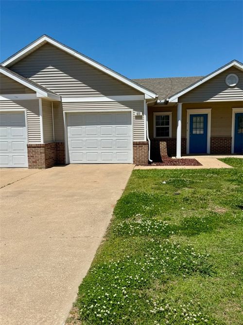 623 N 7th Street, Rogers, AR, 72756 | Card Image