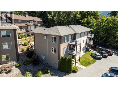 404-1449 1 Ave Ne, Salmon Arm, BC, V1E0C4 | Card Image
