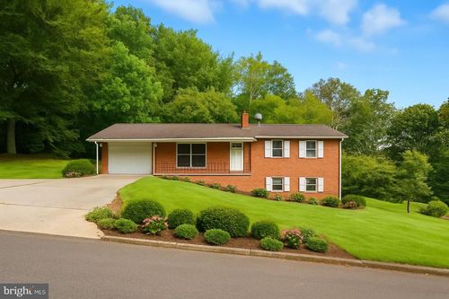 4809 Wood Rd, TEMPLE HILLS, MD, 20748-2026 | Card Image