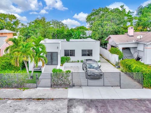 85 Nw 47th St, Miami, FL, 33127-2407 | Card Image