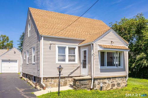 404 Soundview Avenue, Bridgeport, CT, 06606 | Card Image