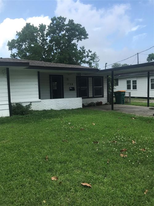 1728 Kansas St, La Marque, TX, 77568-4013 | Card Image