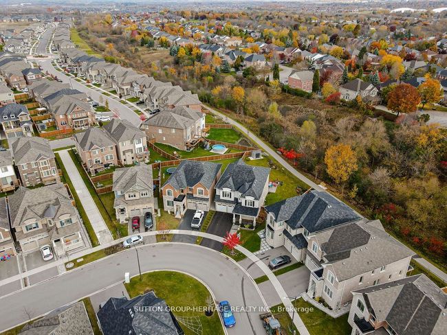 51 Westfield Dr, House other with 5 bedrooms, 4 bathrooms and 2 parking in Whitby ON | Image 34