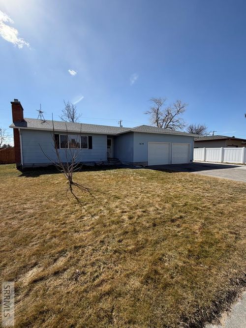 1638 Garfield Street, Idaho Falls, ID, 83403 | Card Image