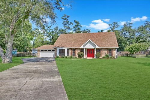 102 Chickamaw Pl, Mandeville, LA, 70471-1610 | Card Image