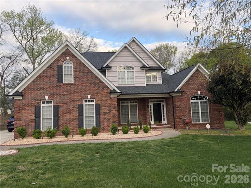 7901 Tottenham Dr, Harrisburg, NC, 28075-8356 | Card Image