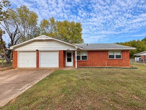 404 E Colonial Drive, Konawa, OK, 74849 | Card Image