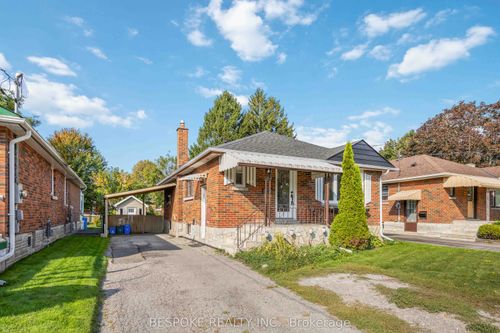 b-300 Cadillac Ave S, Oshawa, ON, L1H5Z8 | Card Image